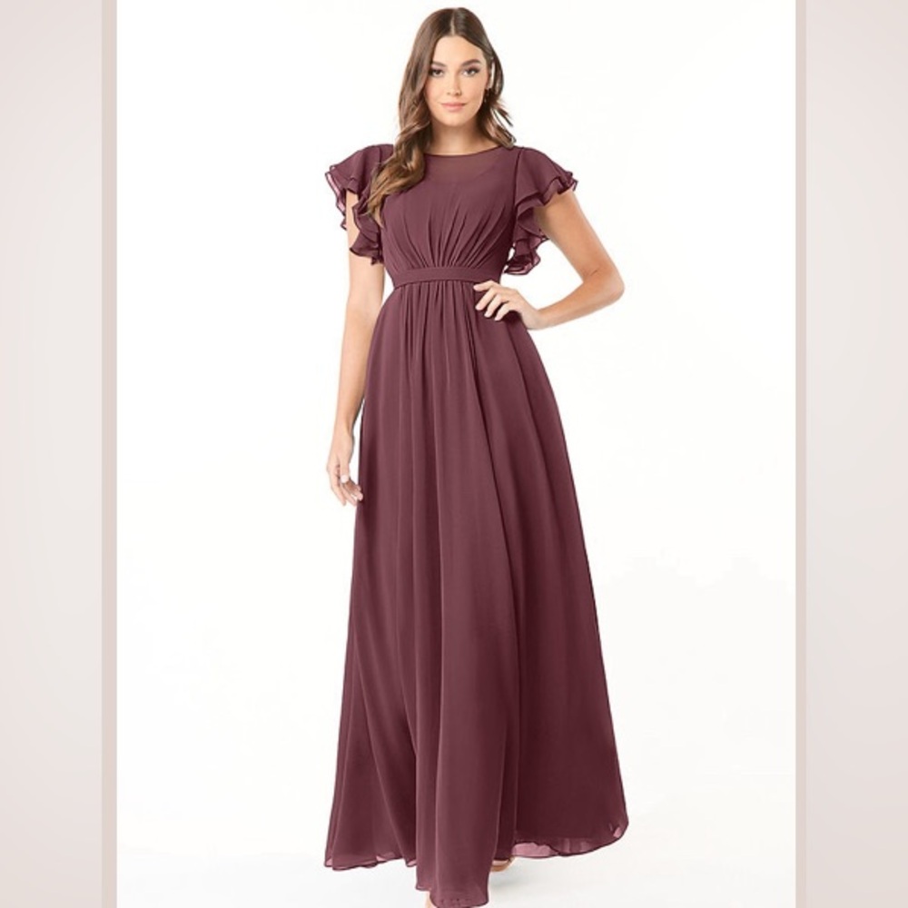 AZAZIE DAPHNE
 Size 6 
Color Sangria